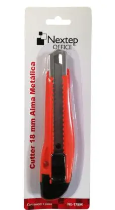 Cutter Plástico Nextep Grande Navaja 18mm Alma de Metal